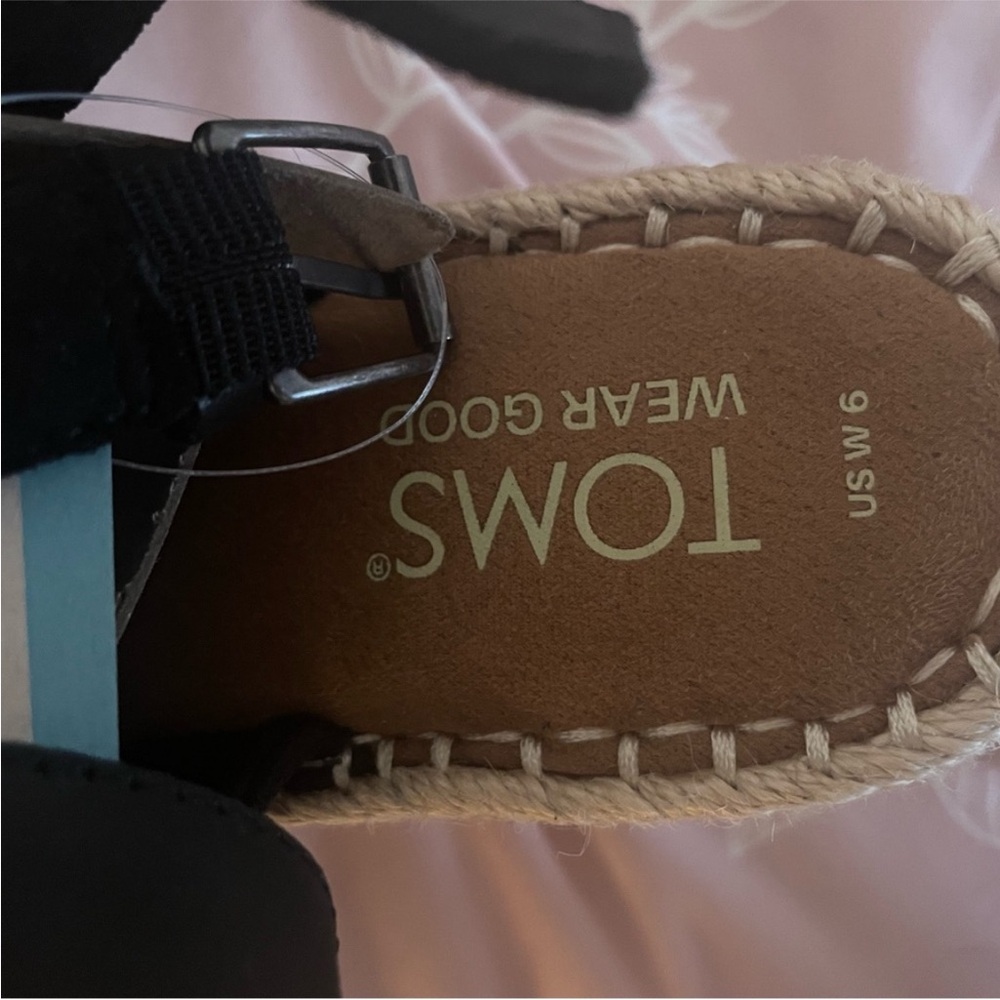 TOMS Black Wedge Espadrille Sandals - Picture 4 of 5